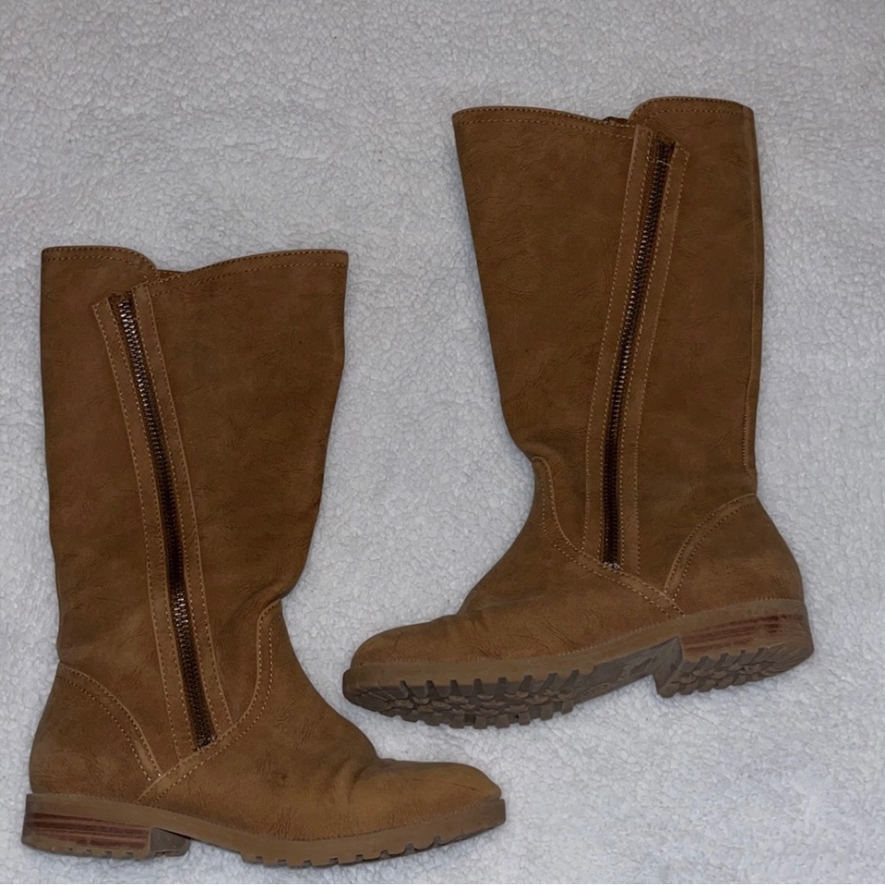 Little girl Boots size 13